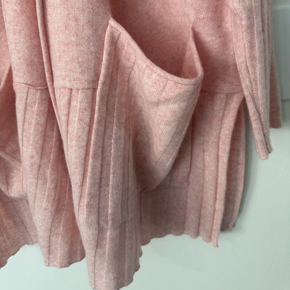 ANTHROPOLOGIE PILCRO Mafalda Cashmere Pink Sweater M - Picture 3 of 9